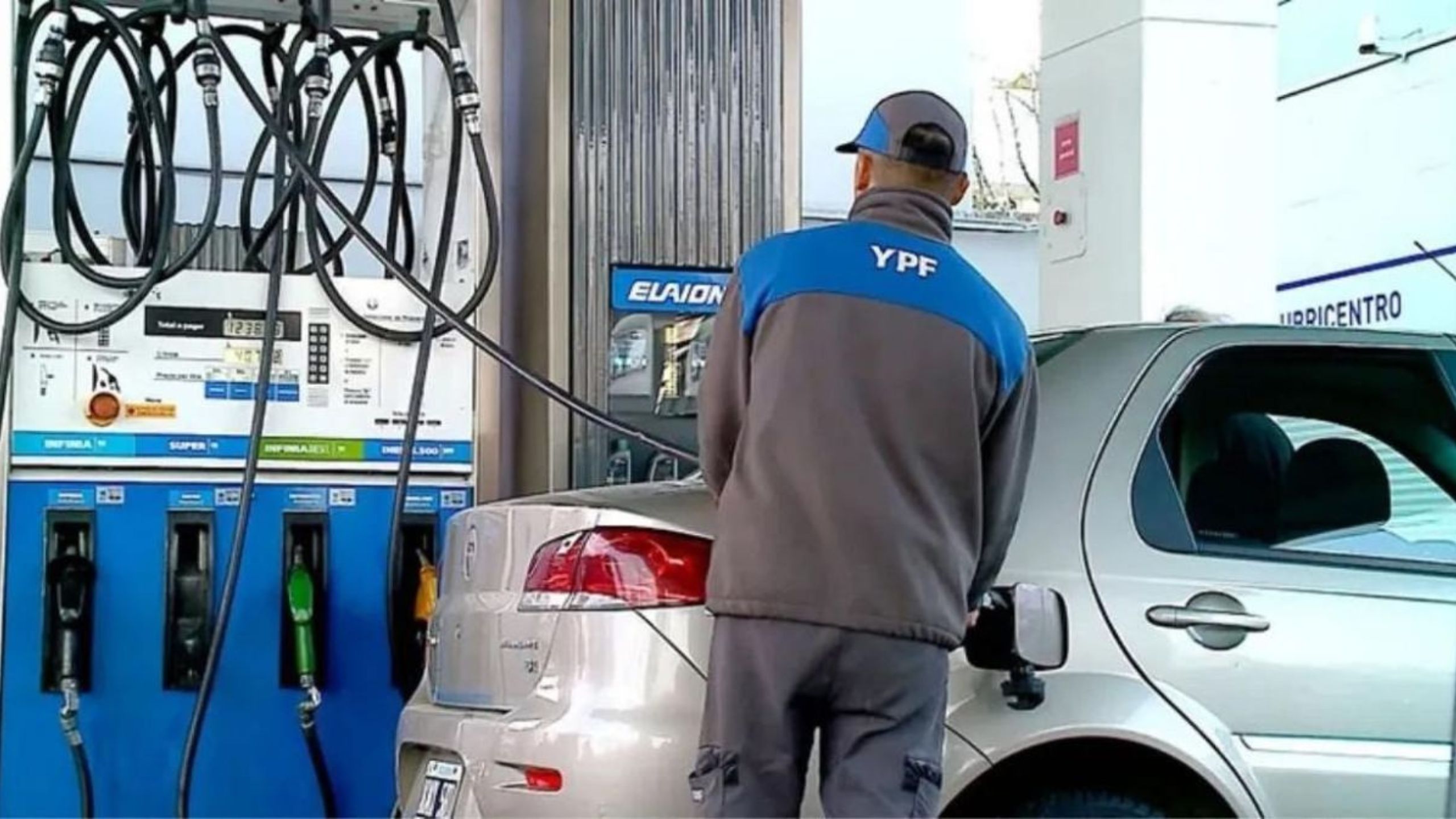 YPF y SHELL aumentan los precios de combustible 