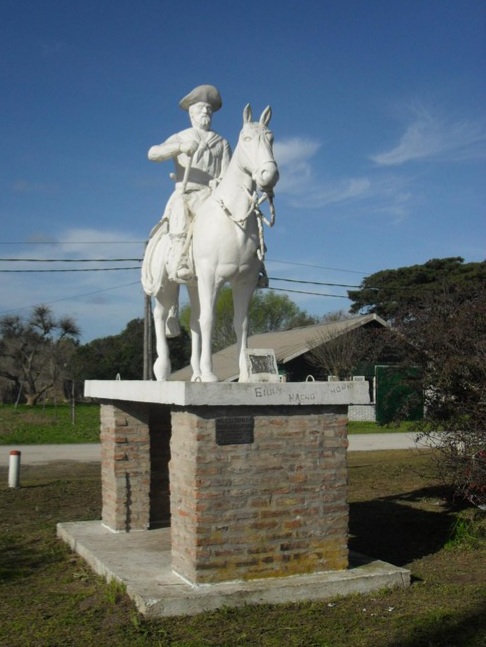 ¿Que pasó con el Monumento al Gaucho de la entrada a Magdalena?