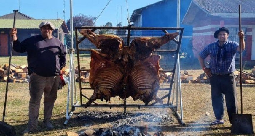 Hermanos Castro llevan el asado argentino al evento más grande de Chile