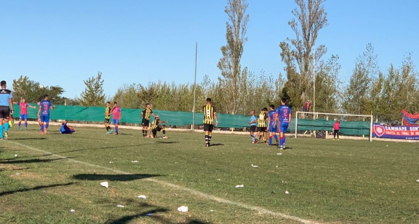 Villa Garibaldi le ganó a Unión y se escapa como líder de la Costera