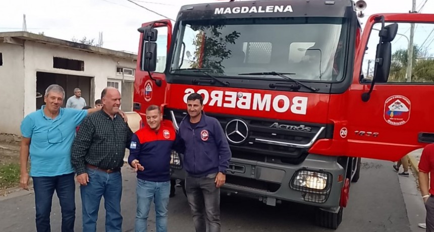 Bomberos voluntarios de Magdalena celebraron sus 66 años de vida