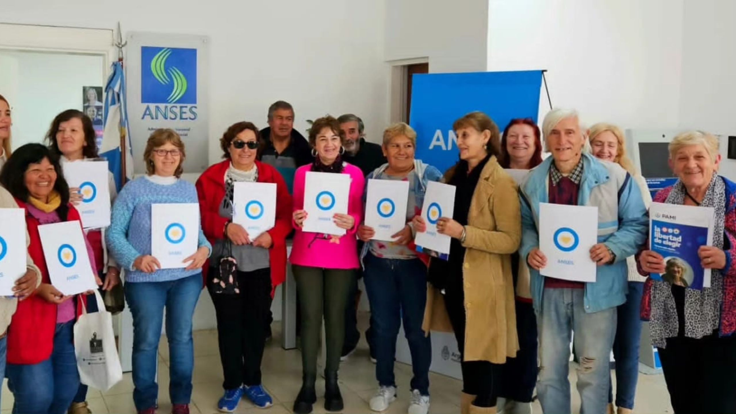 Nuevos Jubilados Magdalenenses Obtienen su Anhelada Jubilación