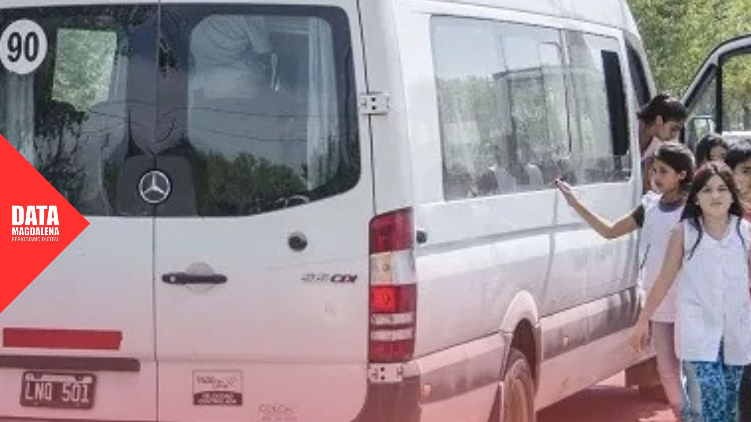 📢 Alumnos varados por falta de transporte