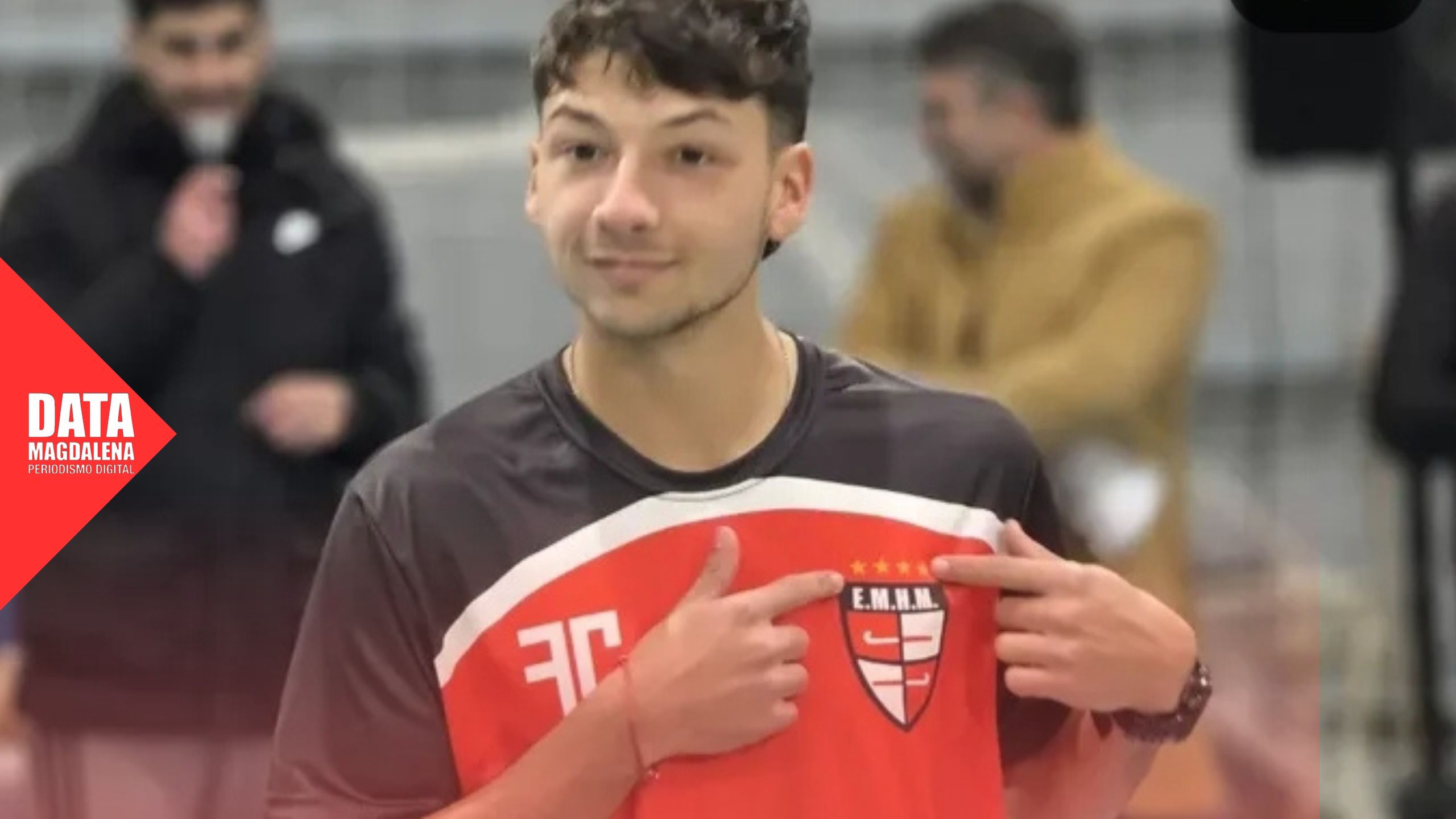 🎽 Un sueño cumplido: la Escuela de Hockey presentó su camiseta alternativa