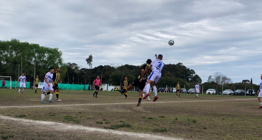 Atalaya goleó a Unión y Fuerza en el Luis Alba