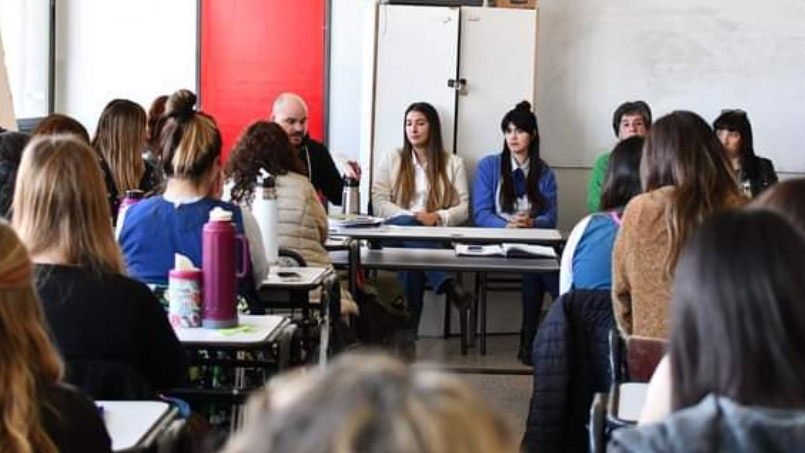 Mesa Local de Violencia en escuelas fomenta la colaboración interinstitucional