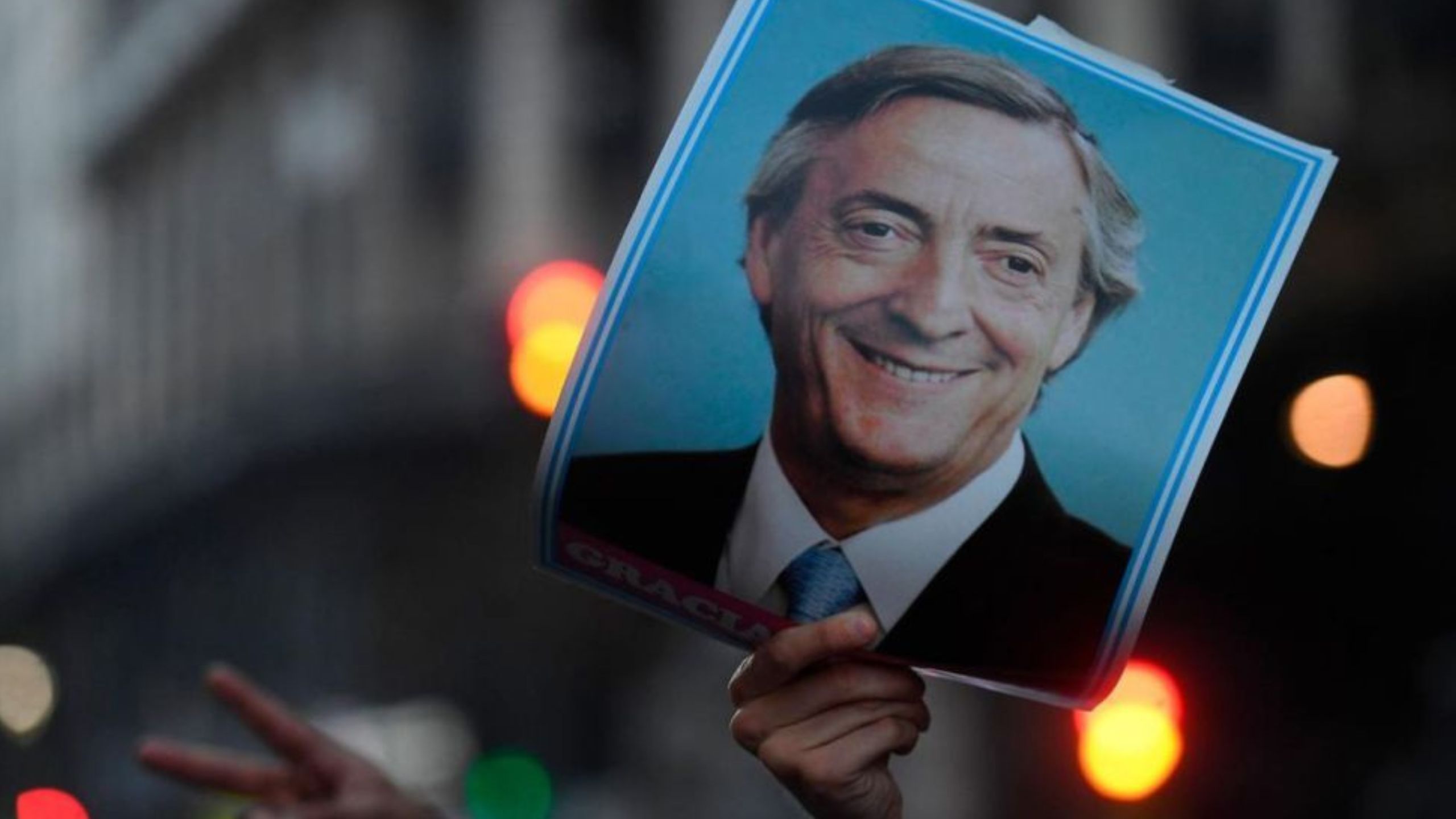 Dirigentes de La Cámpora  Magdalena rinden homenaje al legado de Néstor Kirchner